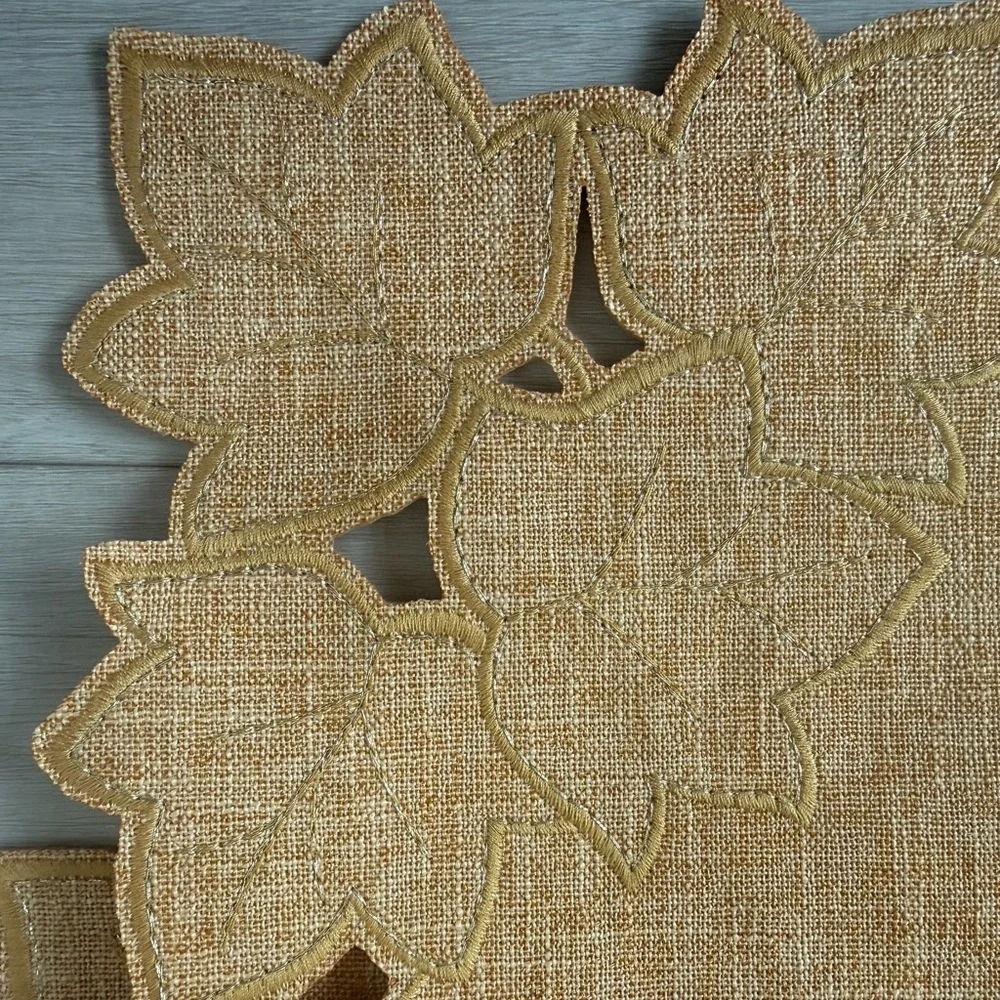 Cottagecore earthy boho placements set of four NWOT leaf design
